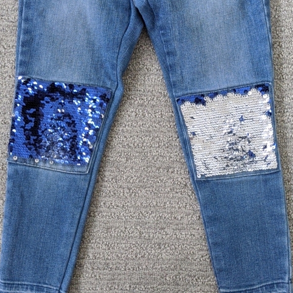 👧 Gap Kid's Sequins Knee Jeans - Picture 2 of 4